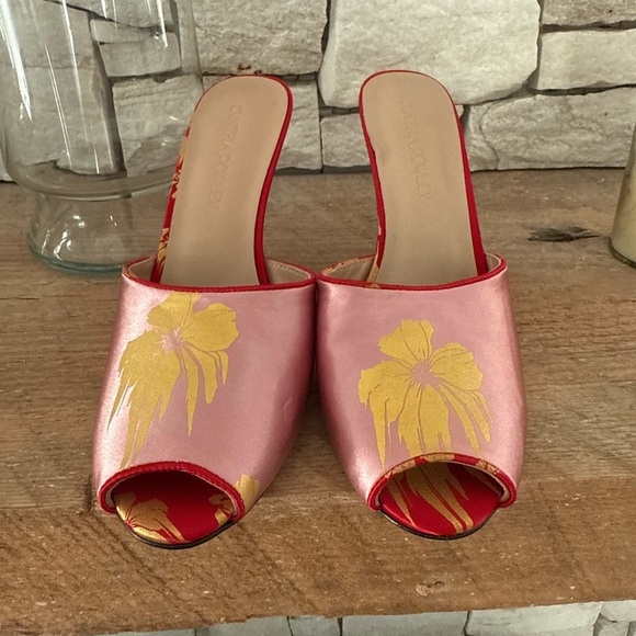 Cynthia Rowley Metallic Gold Foil Satin Wedge Sz: 7 - Picture 5 of 13